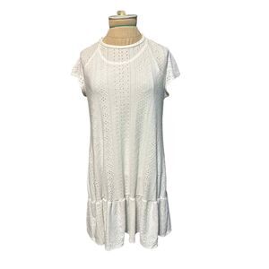 Mady & Nell White Eyelet Stretch Dress Short Sleeves Lined.  NWT Size Large